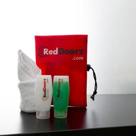 Reddoorz @ Surapati Hotel Bandung Kültér fotó