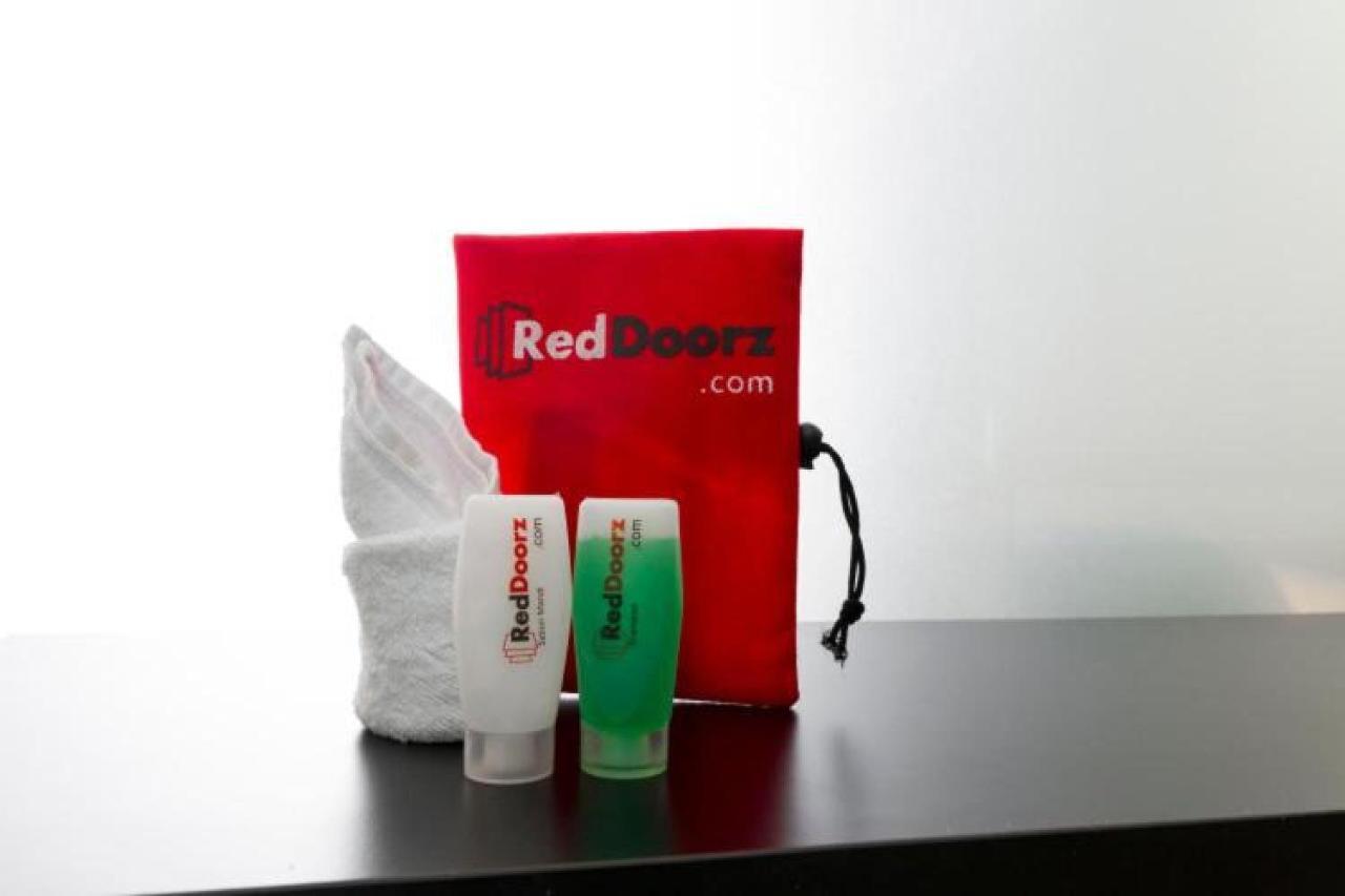 Reddoorz @ Surapati Hotel Bandung Kültér fotó